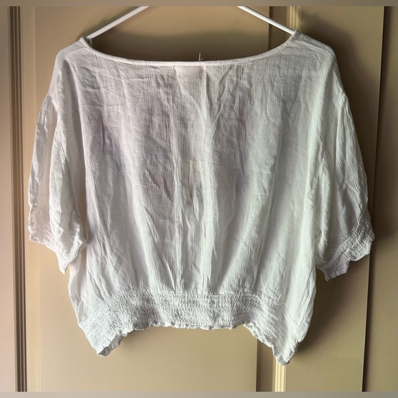 Passport White Blouse with Colorful Embroidery Size XL - Picture 3 of 9